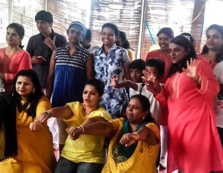 dance-group-.-in-gallery